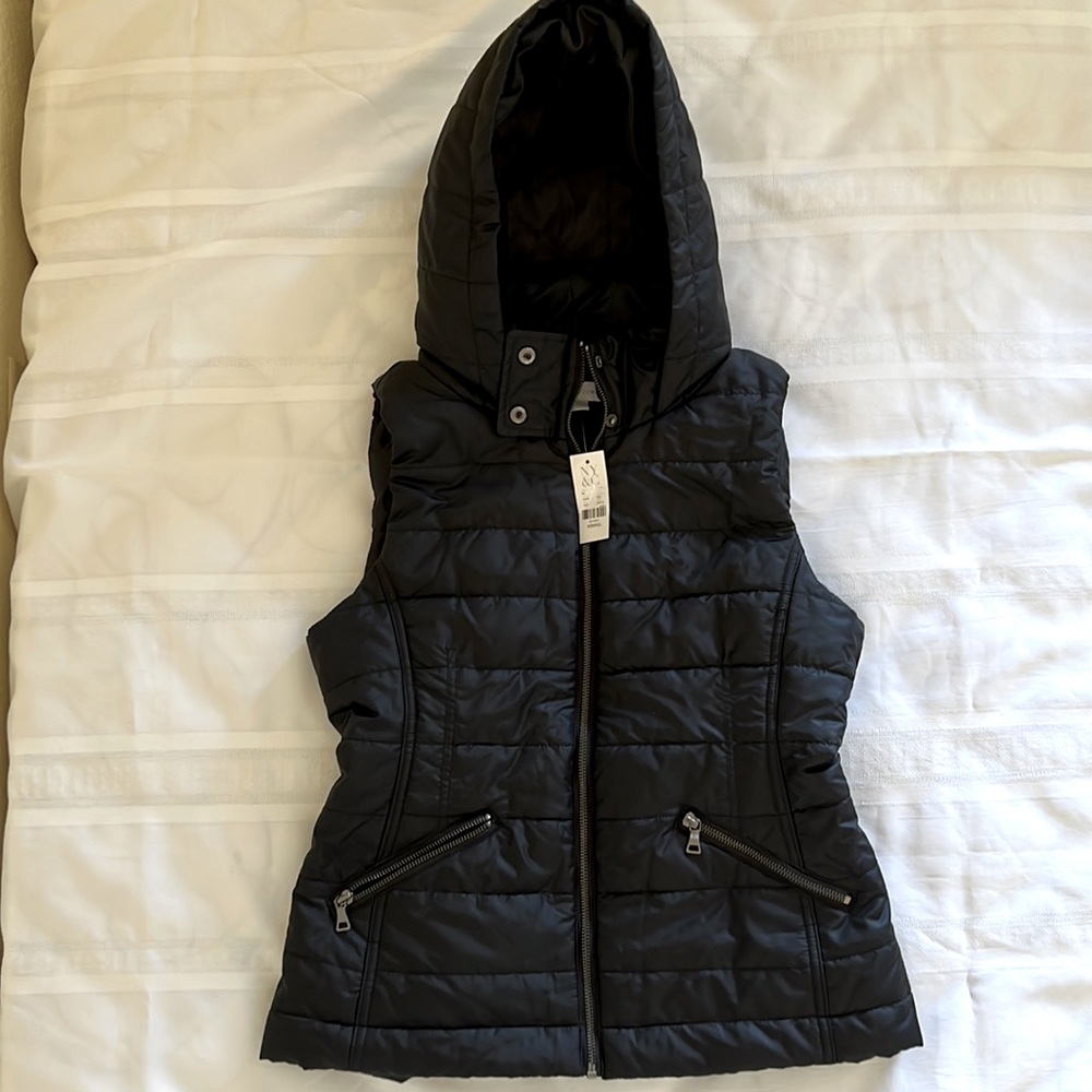 New York and Company synthetic down vest with hood.